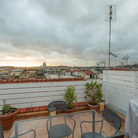 Skyline Penthouse With Private Rooftop * Řím
