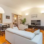 Skyline Penthouse With Private Rooftop Daire *