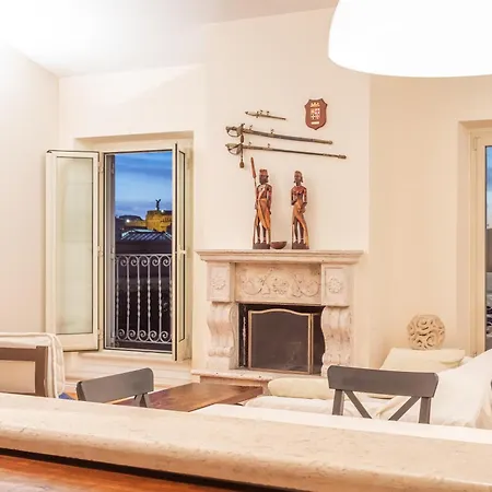 Daire Skyline Penthouse With Private Rooftop *