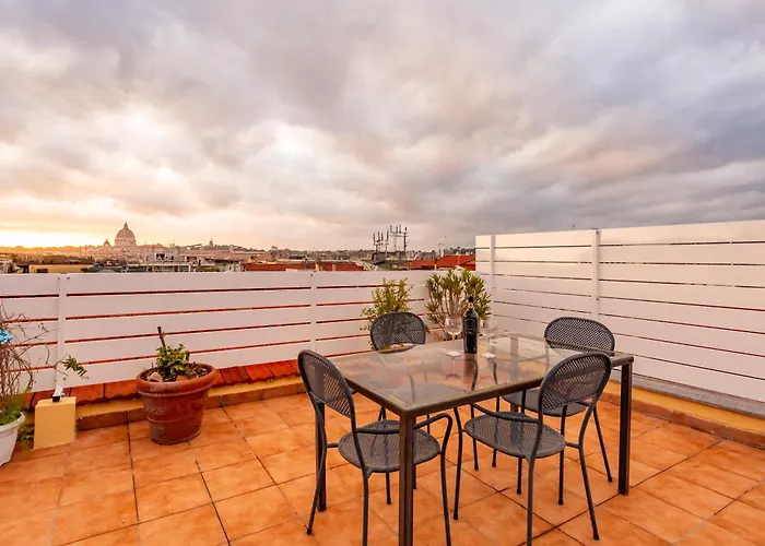 Skyline Penthouse With Private Rooftop Апартаменты