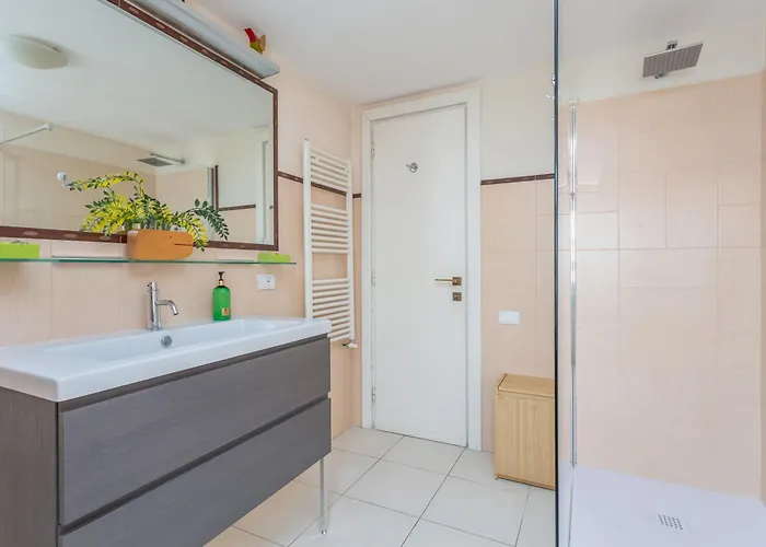 Skyline Penthouse With Private Rooftop Апартаменты Рим