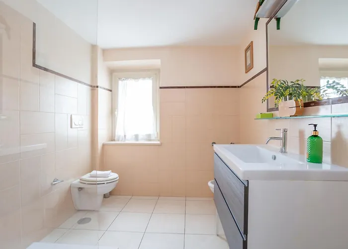 Skyline Penthouse With Private Rooftop