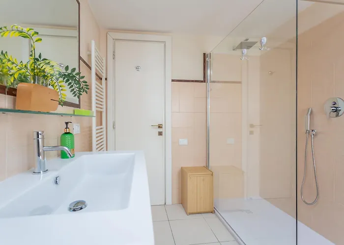 Skyline Penthouse With Private Rooftop Апартаменты Рим