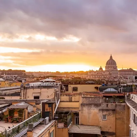 Skyline Penthouse With Private Rooftop Appartamento