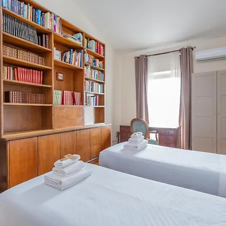 Daire Skyline Penthouse With Private Rooftop Roma