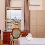 Skyline Penthouse With Private Rooftop Appartamento *